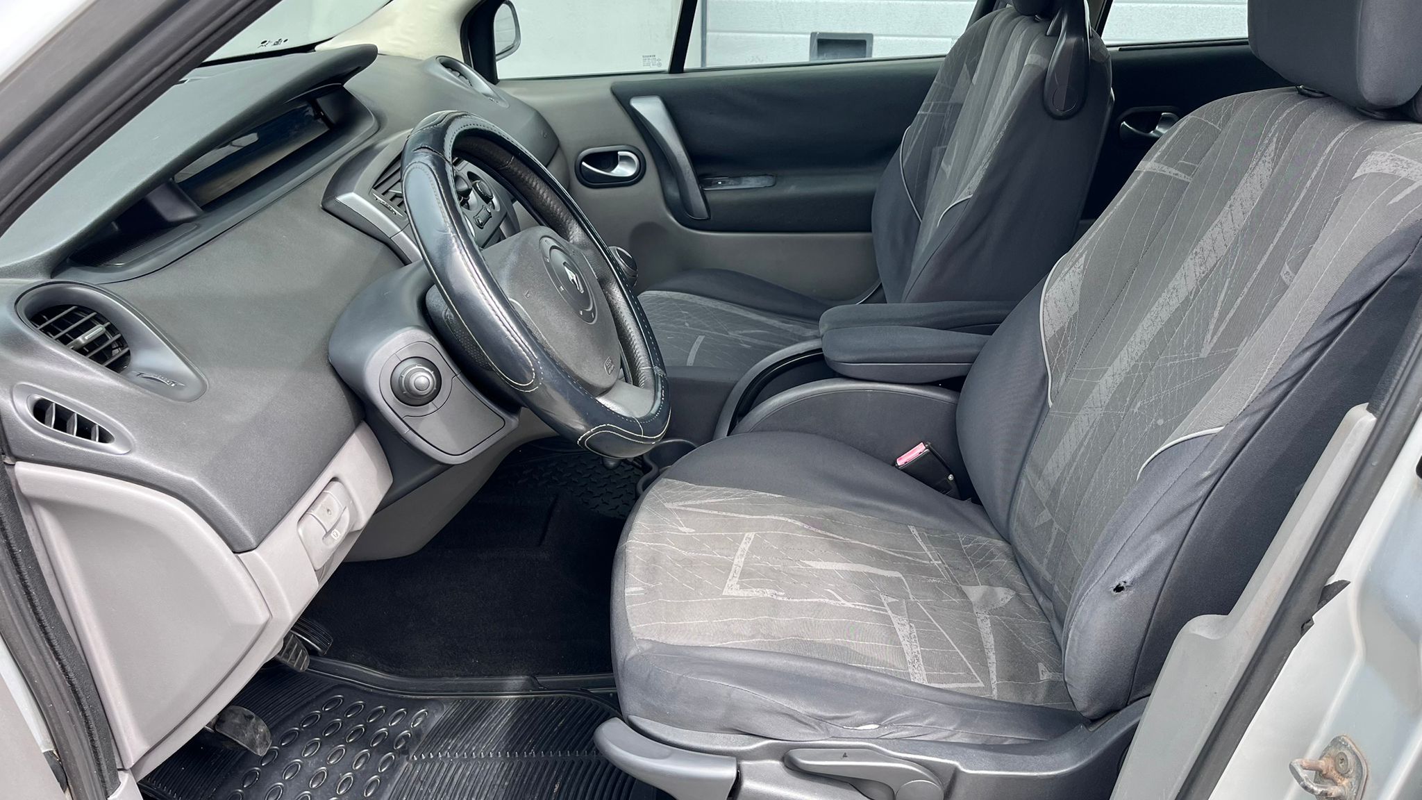 WhatsApp Image 2026-04-01 at 15.46.03-4.jpeg