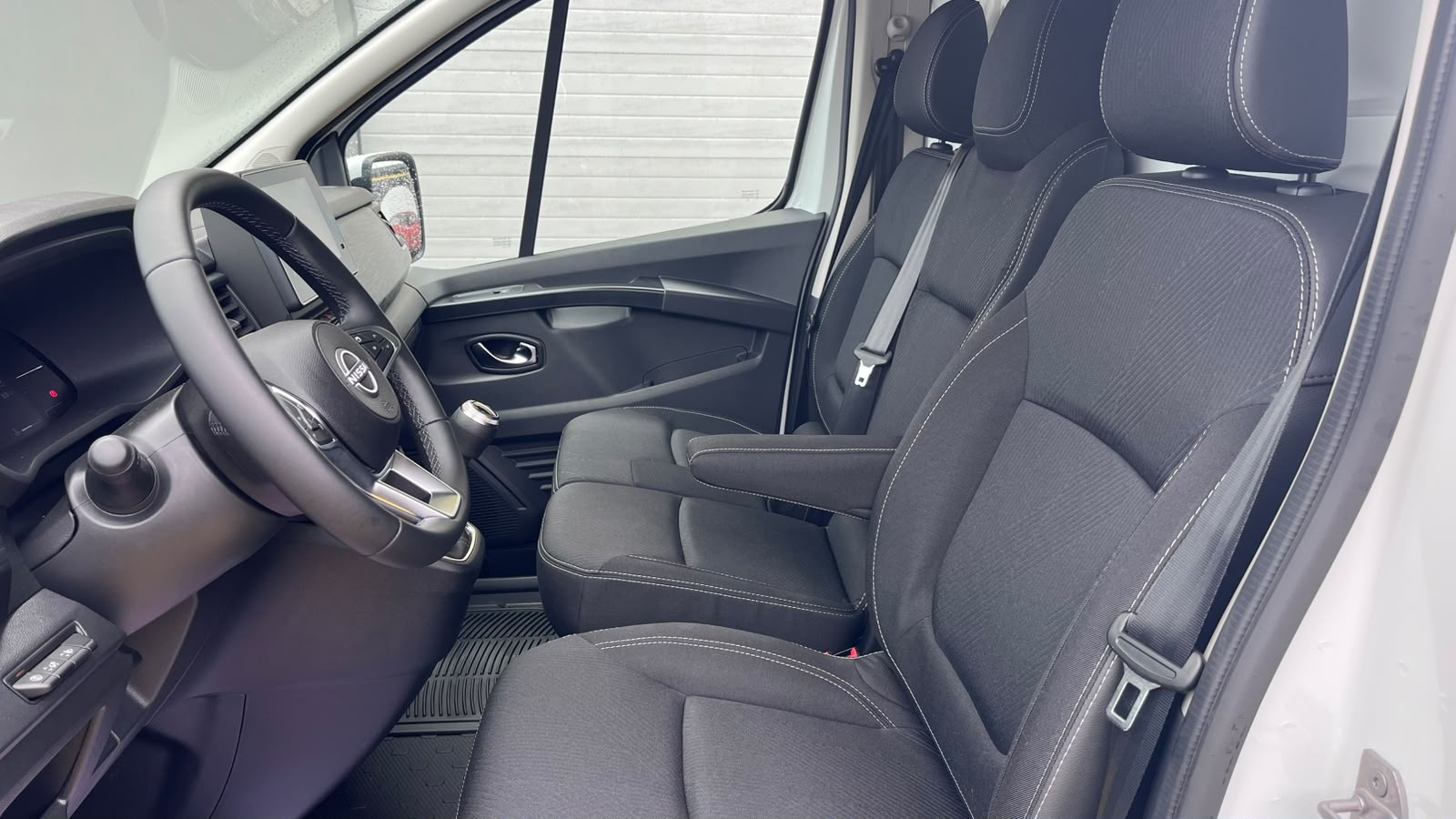 nissanprimastar6.jpeg
