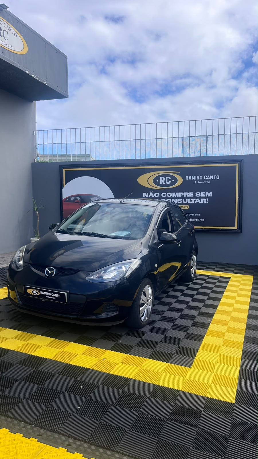 Mazda2.jpeg