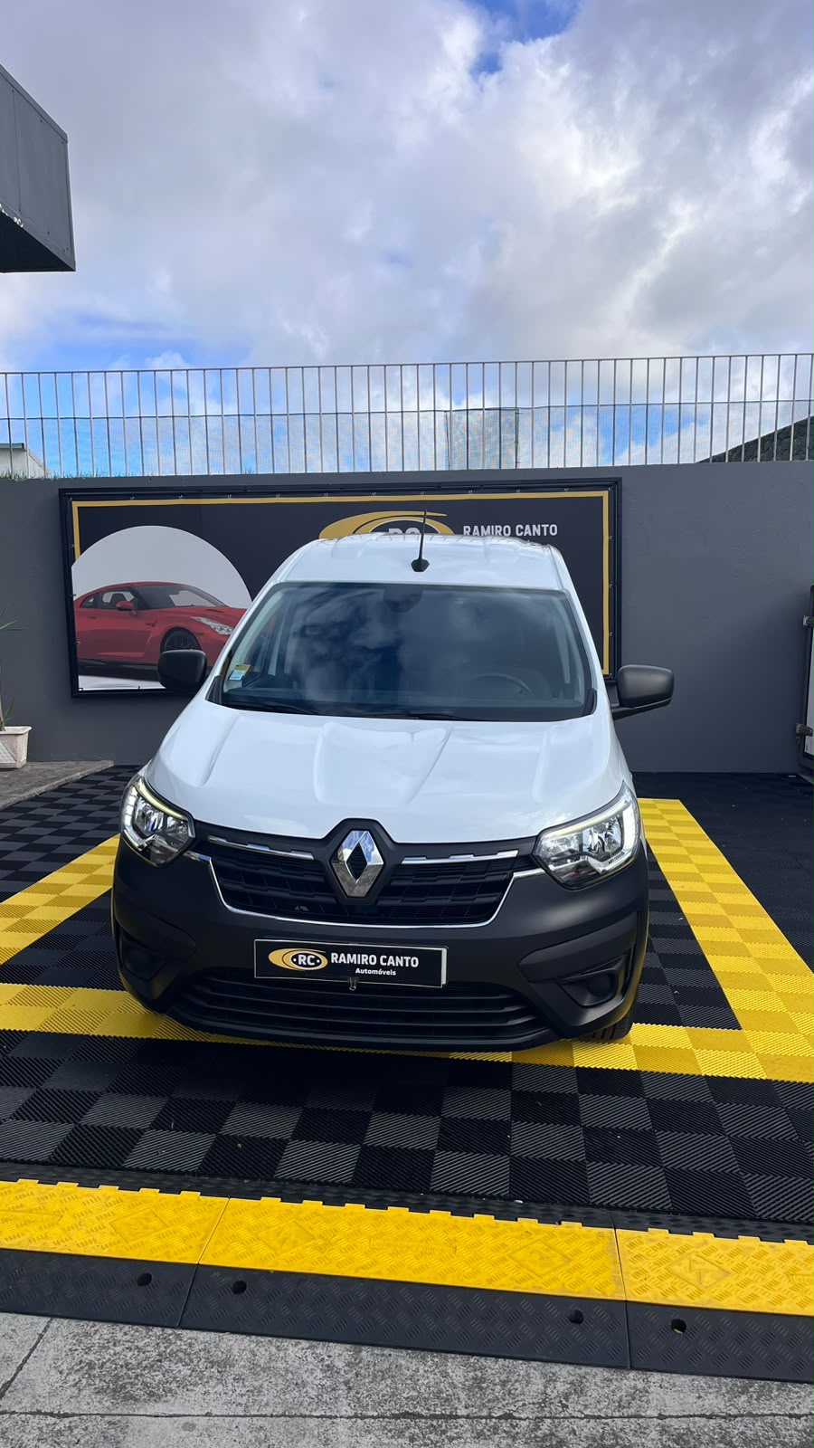 Renaultexpress2.jpeg