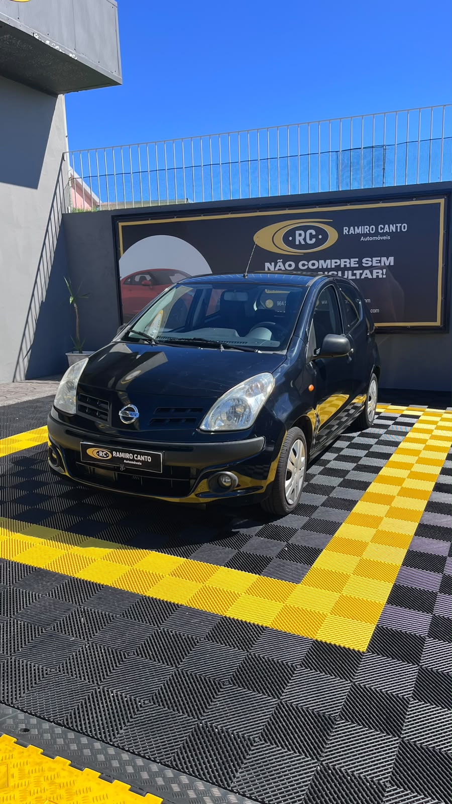 NissanPixo1.jpeg