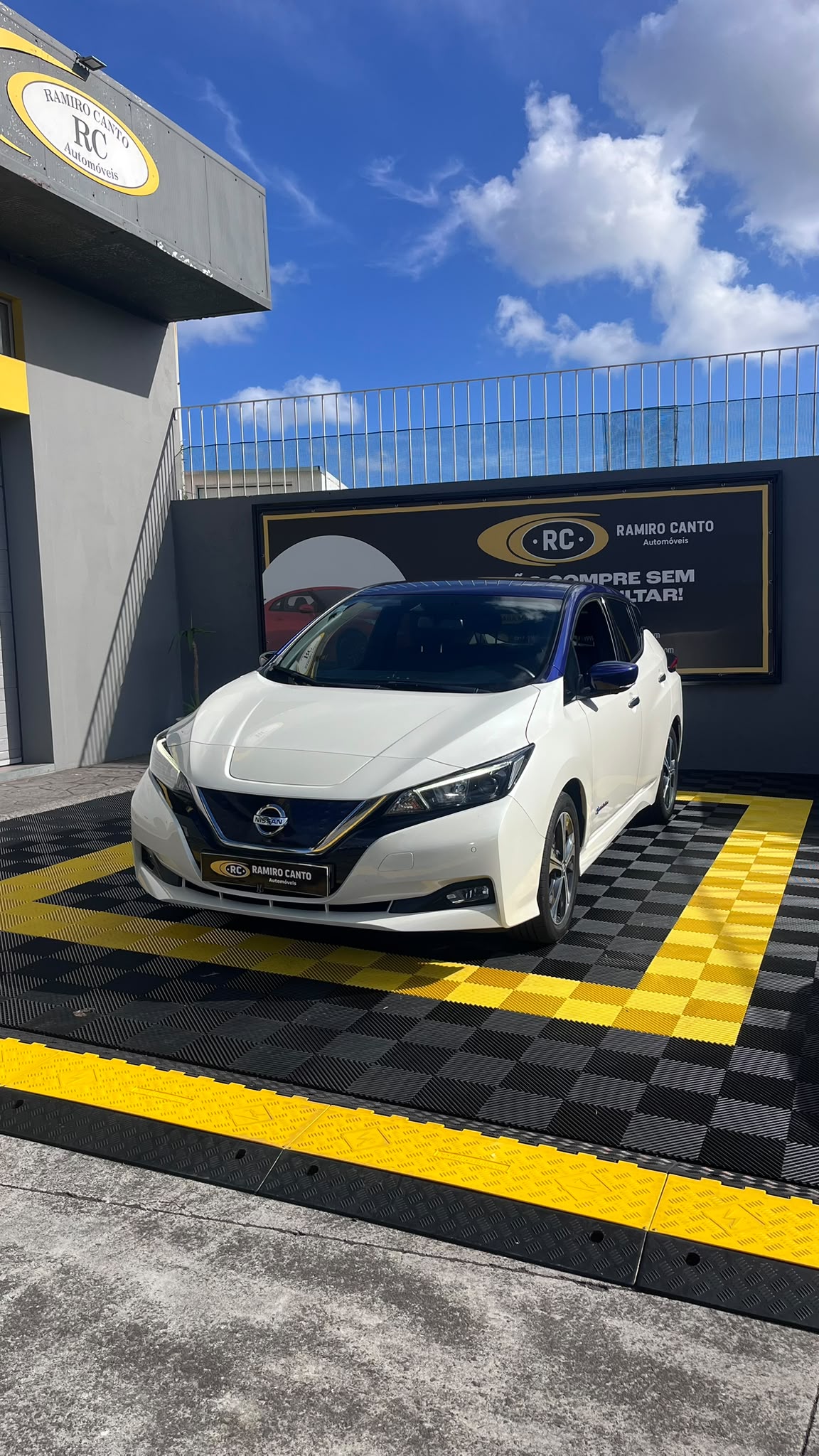NissanLeaf1.jpeg