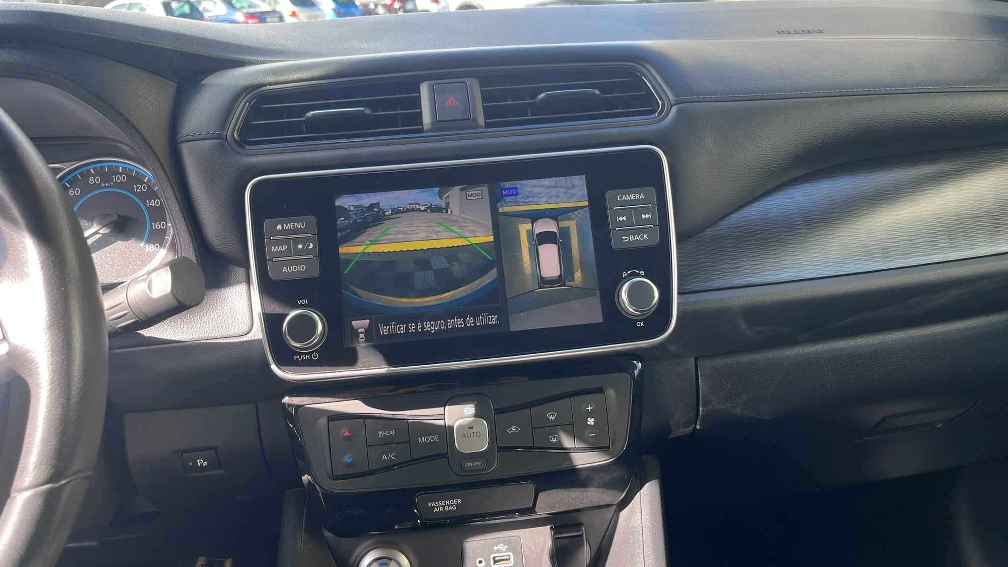 NissanLeaf5.jpeg
