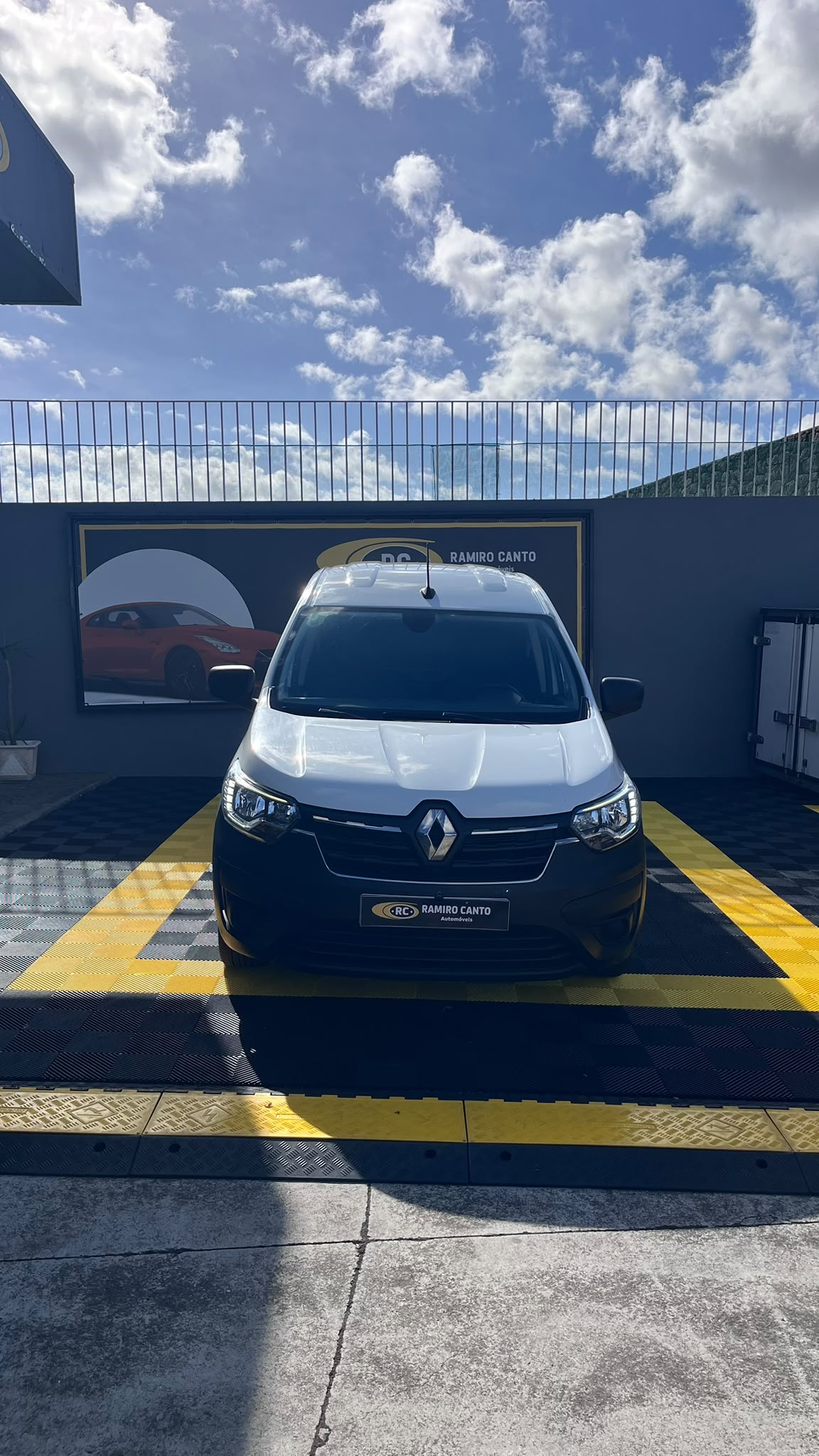 RenaultExpres2.jpeg