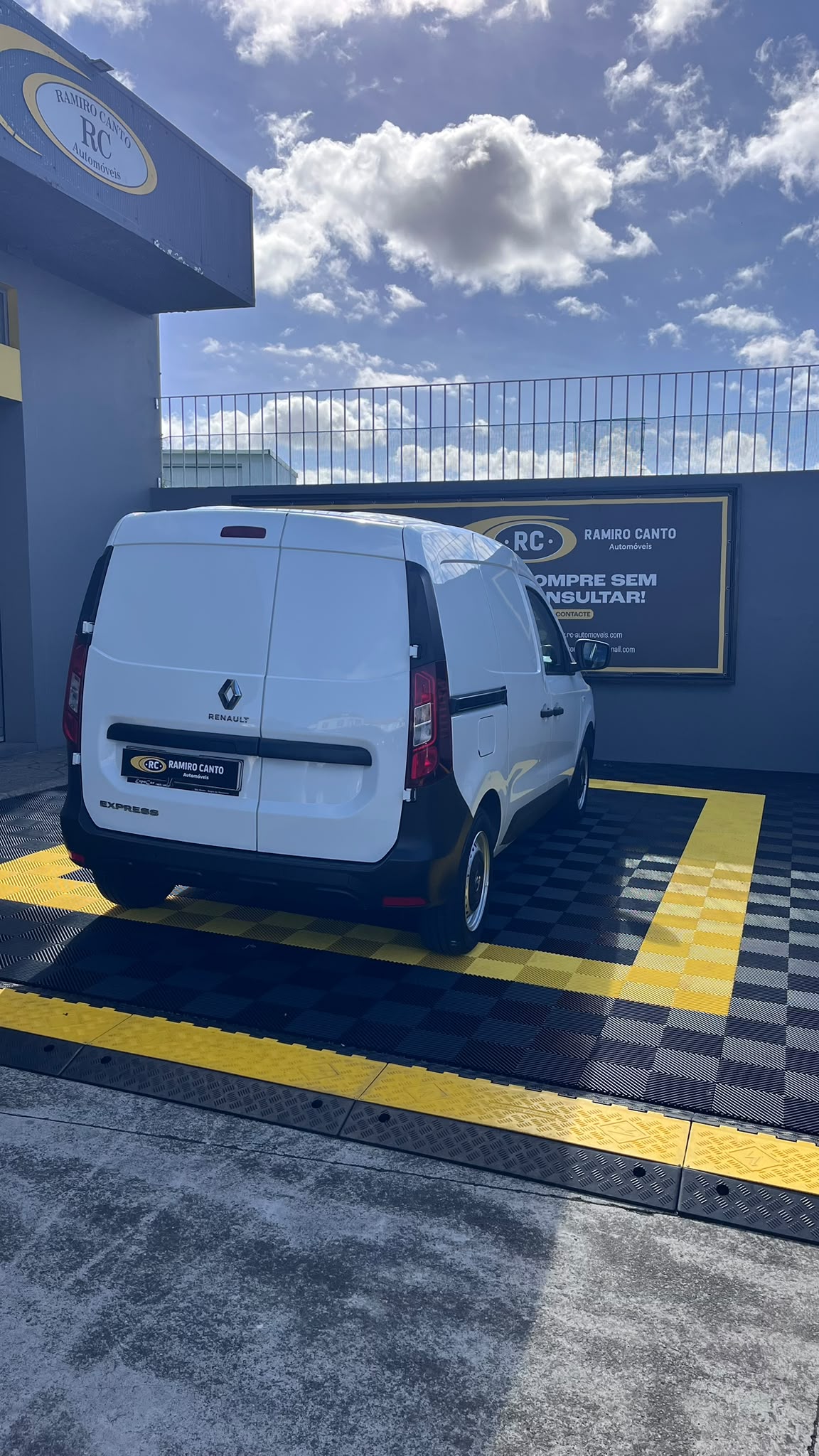 RenaultExpress3 - cópia.jpeg